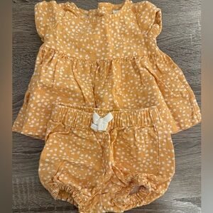 Carters Linen Polka Dot dress and bloomers set, NB